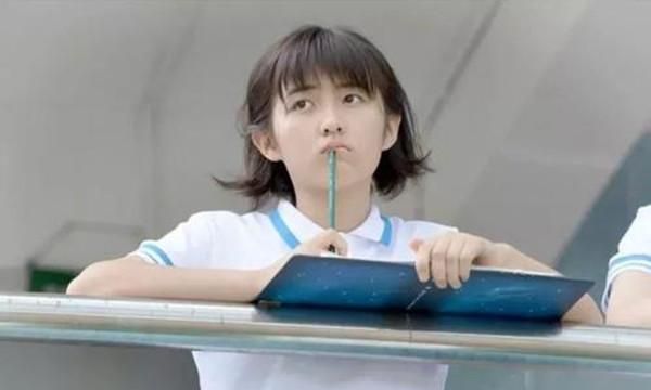 张子枫抽空艺考,以196高分取得河南省第一名,国民妹妹果然优秀