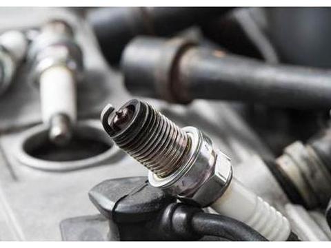 火花塞多久换一次，3年不换究竟会有哪些影响？后悔才知道