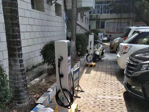 云鸟能源解锁新能源汽车夏季使用充电桩充电的注意事项