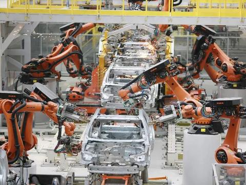 一锤定音:4月国产汽车产销双超200万辆