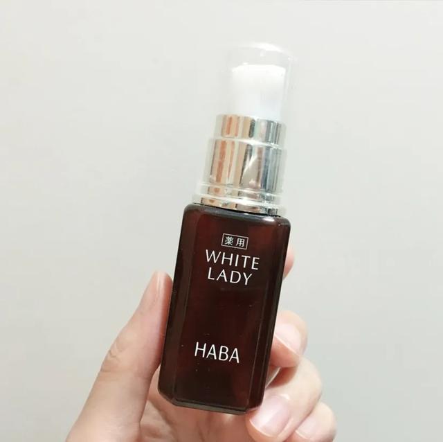 唐艺昕产女上热搜,但我只想蹲她的孕期护肤教程