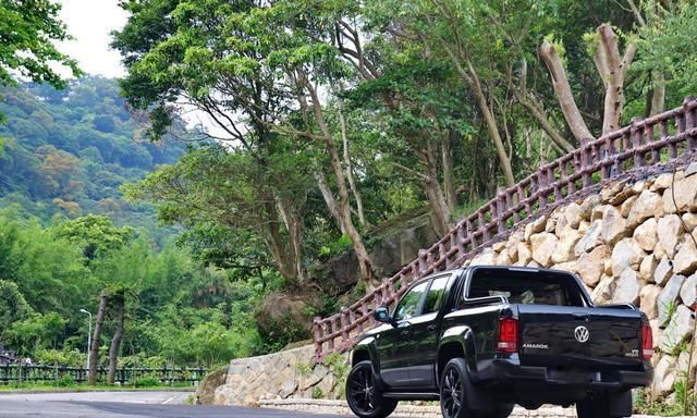 复杂路况下试驾大众Amarok V6 Black Edition限量版感受如何