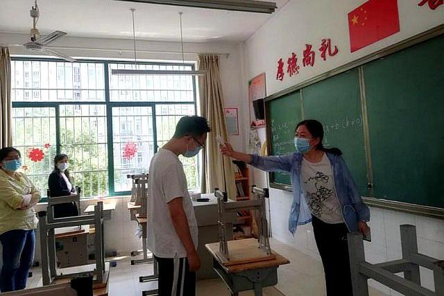 武汉中职毕业班什么时候复学(武汉中职毕业班什么时候复学啊)