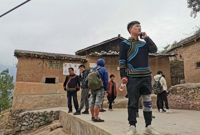 老乡问我你怎么不给我你弟弟介绍个女朋友?