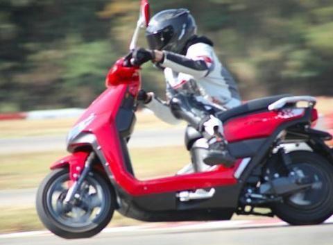 台铃又出“大手笔”，全新电动摩托车，最大续航100公里