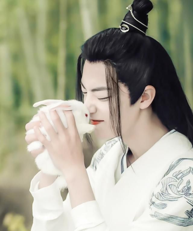 《陈情令》余热不减,常常被提及,肖战王一博:团队的功劳