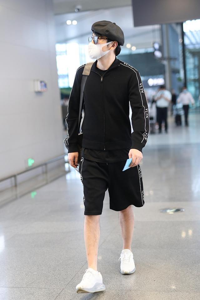 综艺咖集体赶路:易烊千玺乖巧帅气,沙溢业务繁忙,郭麒麟疑受伤