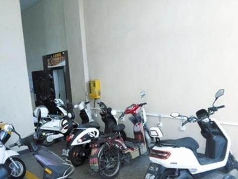 新国标电动车规范实施，众人抱怨声连连