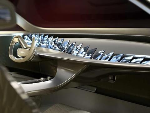 3秒破百还送21部“手机”？ 起亚这台旗舰新车也太厚道了吧！