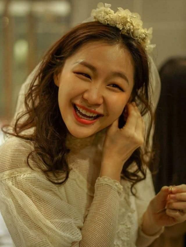 金靖的红就是个例外,都说上海女人柔情似水
