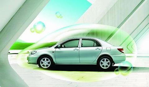 买车也有大学问，新能源汽车VS传统汽车，到底花落谁家？