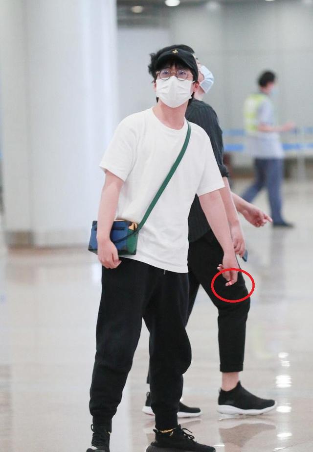 综艺咖集体赶路:易烊千玺乖巧帅气,沙溢业务繁忙,郭麒麟疑受伤