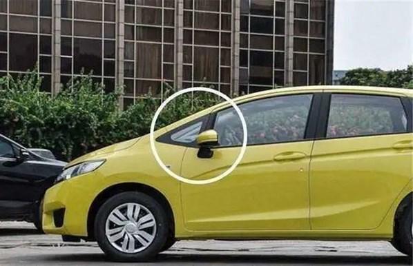 汽车三角窗是干啥用的?车主:只知道很贵!