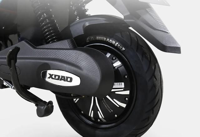 小刀又出新电动车，1000W电摩电机，续航145km