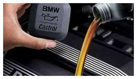 国人养车的三大怪象，修车师傅看到直摇头：车就这样被“养”坏了