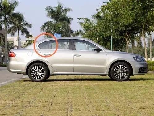 汽车三角窗是干啥用的?车主:只知道很贵!