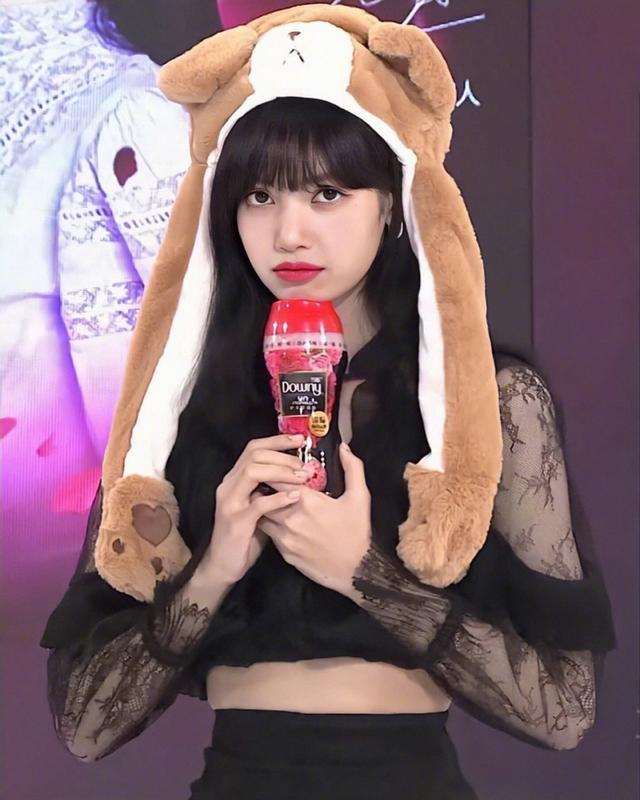 lisa 青春甜美搞怪的欧尼