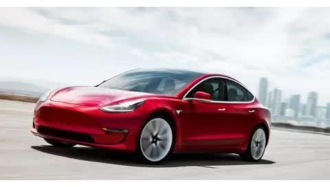 车漆开裂、玻璃爆裂！国产特斯拉做工太差！网友：车主开始卖车了