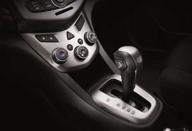 你真的会开自动挡吗?可能连起步就错了,很多人看完都惊呆了