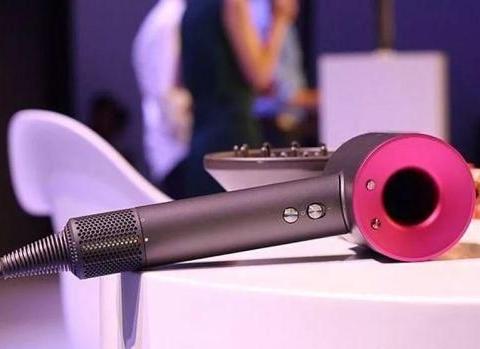 靠吹风机收智商税的这家企业，终于也被收智商税了