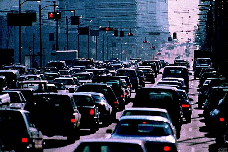 疫情导致出行减少，美国保险公司退还部分保险金