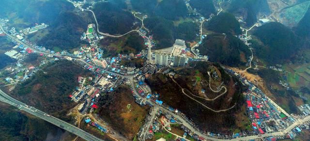 湖北建始县面积最小的镇,是全国重点镇,