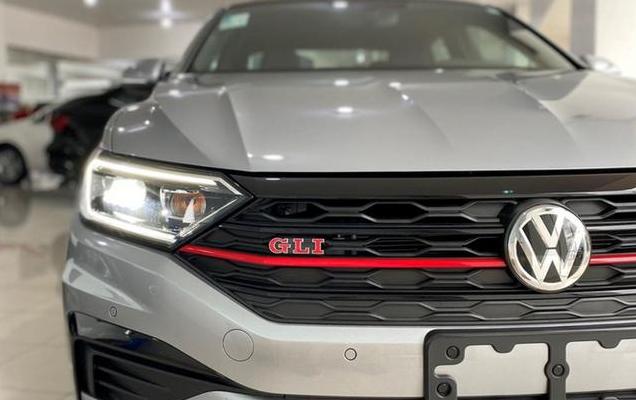 Jetta GLI陆续开卖,或引进国内,2.0T有231匹,运动化外观