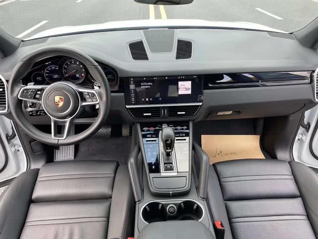 20款保时捷卡宴3.0T售价53.8万科技感十足，彰显年轻时尚的魅力