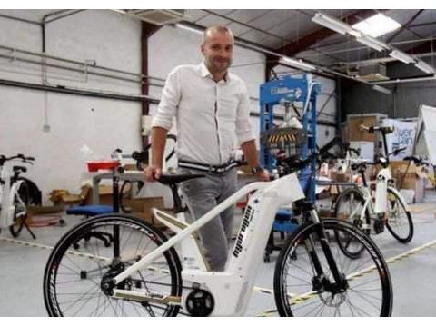 电动车也有劲敌？充一次跑100公里的自动车，会打败电动车吗？