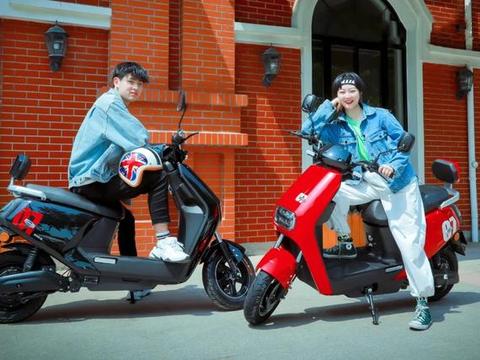 绿源又推新电动车，搭配液冷电机，续航80km！