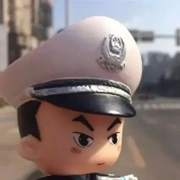 6月1日起：或将实施“一盔一带”？老百姓哭了：头盔也买不起了！