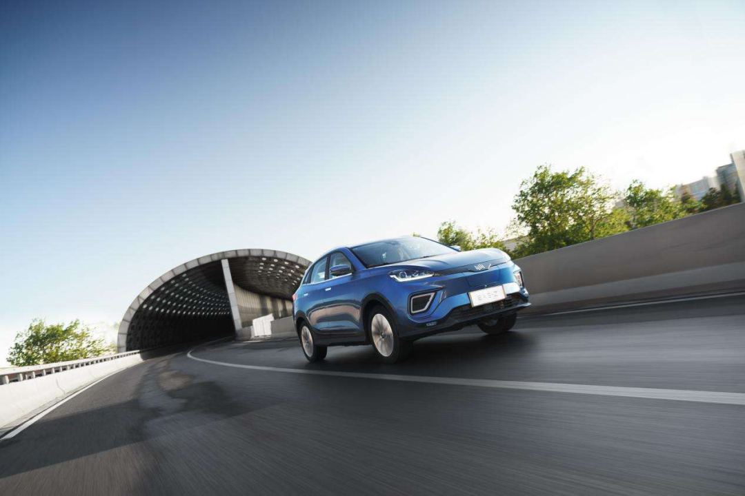 丰田奕泽E进擎、江淮iC5领衔,多款新能源上市,还考虑特斯拉嘛