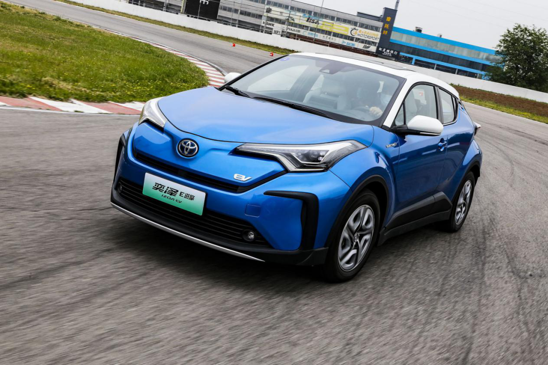 丰田奕泽E进擎、江淮iC5领衔,多款新能源上市,还考虑特斯拉嘛