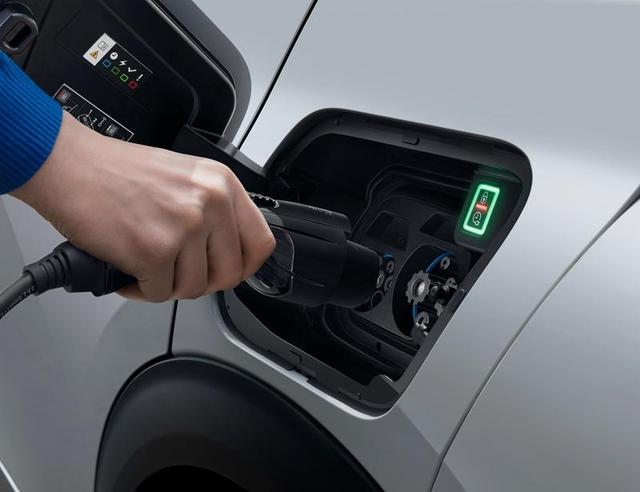 eCMP纯电平台打造,补贴后售价16.60万元起,标致e-2008上市