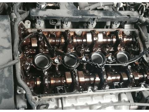 怎样才知道发动机有积碳？来试试这三种方法，新手也能轻松辨别