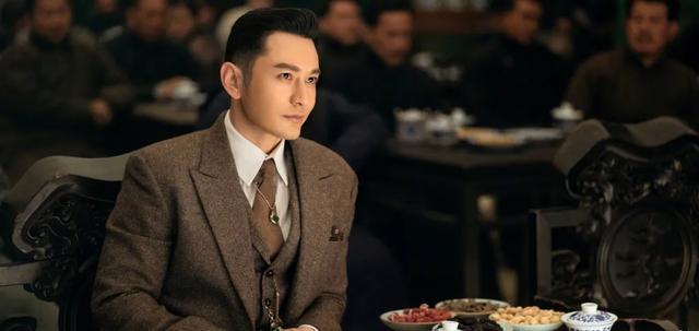 黄晓明直播间委屈发言惹人疼,而这些不过脑的行为,惹人厌也不冤