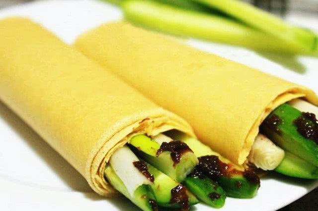 网友:山东杂粮煎饼真的很好吃