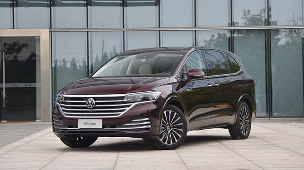 巨无霸车身火拼别克MPV！威然对决GL8该买谁？大众决心要上位！