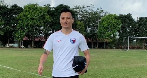 深足正式回归,郜林三个月内完成中甲征程,冲超奖金也没了