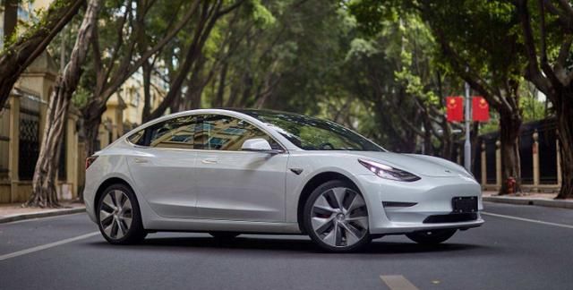 比亚迪汉VS特斯拉Model 3,新能源高端豪华到底该如何定义?