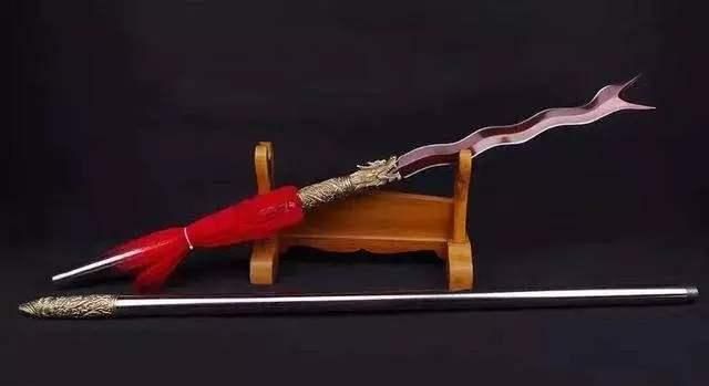 三国武将的兵器有多重 若换算成现代重量后 你会被逗笑