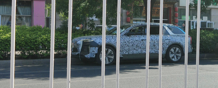 红旗旗舰SUV再曝光谍照,或命名为HS9,两种动力可选