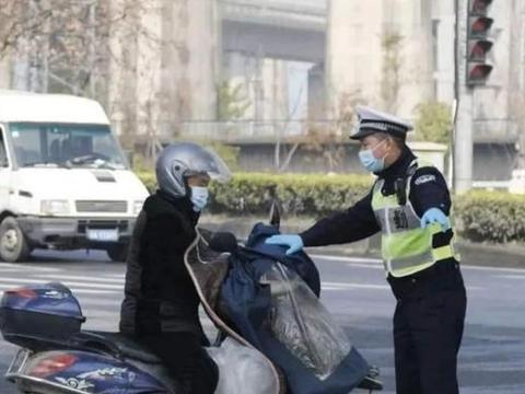 电动车上牌本意很好，然而看到驾考费用，电动车主只能摊手不满