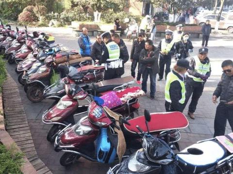 电动车“四禁”上线，被抓到下场就是罚款，老百姓出行难上加难！