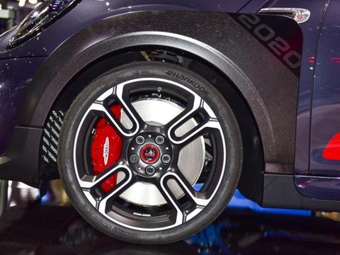 不理性的MINI，搭载2.0T发动机，限量3000台，能够下赛道