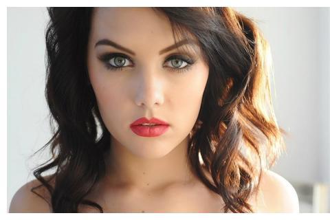 欧美女艺人Mellisa Clarke，高清美图赏析_新浪新闻