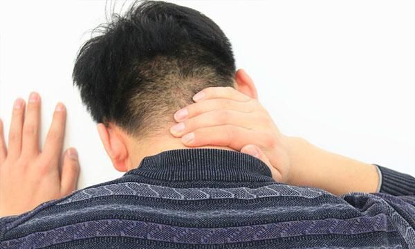 为什么会落枕？出现落枕，不能乱按，该如何缓解？