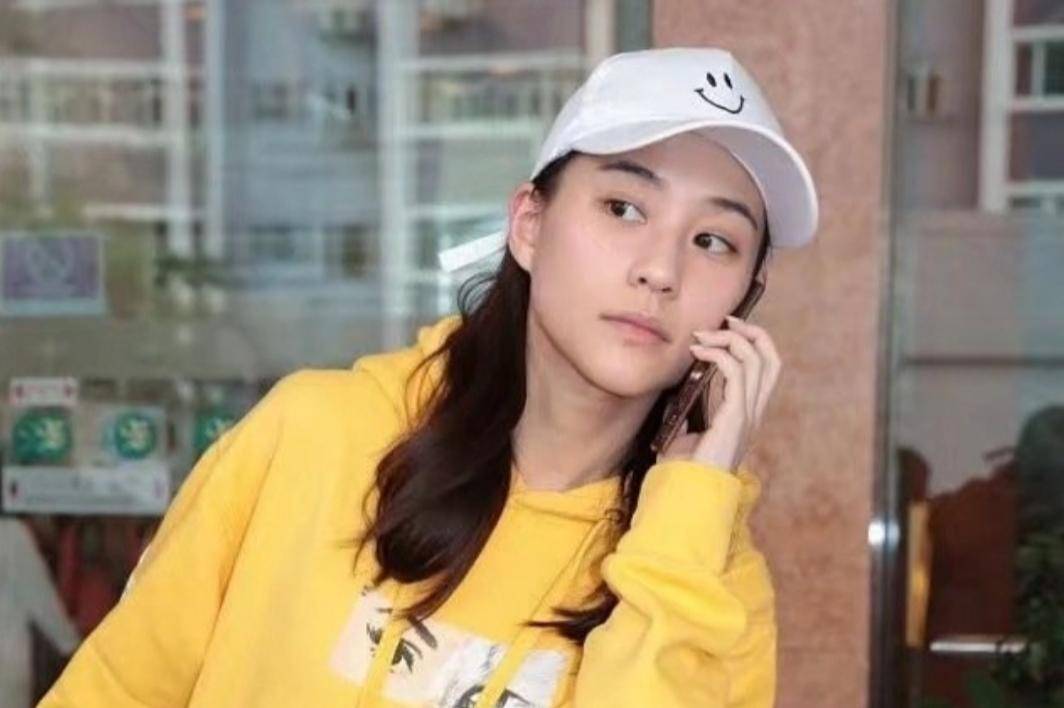 何超莲等人齐聚医院探视后,何超琼火速否认