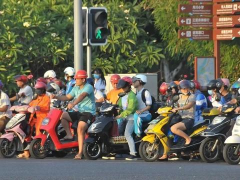 倒爷凉凉有点快，头盔之下有人赚得盆丰钵满，有人徒守一地鸡毛！