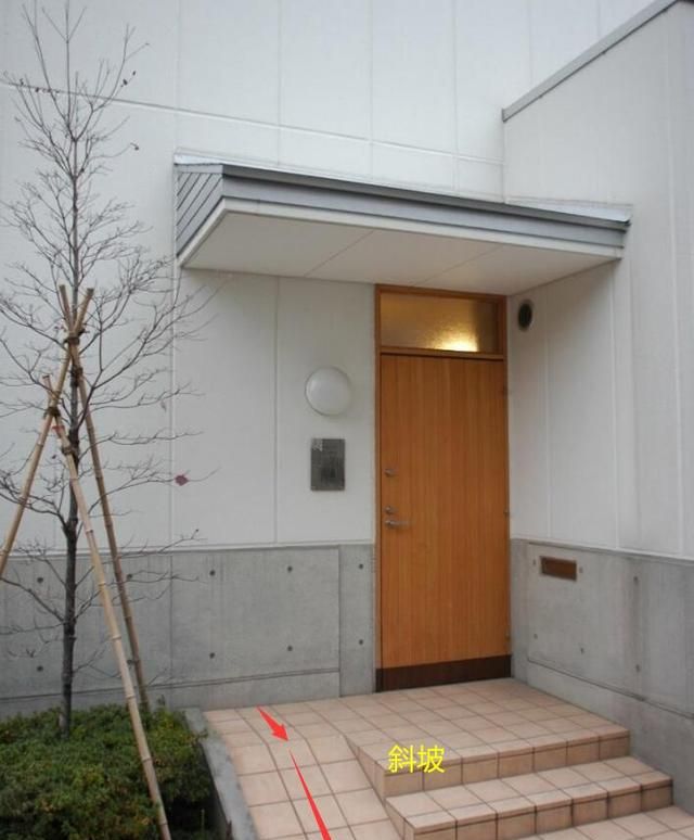 日本人装修太聪明了入户门前台阶砌斜坡为啥国内盖房不学学
